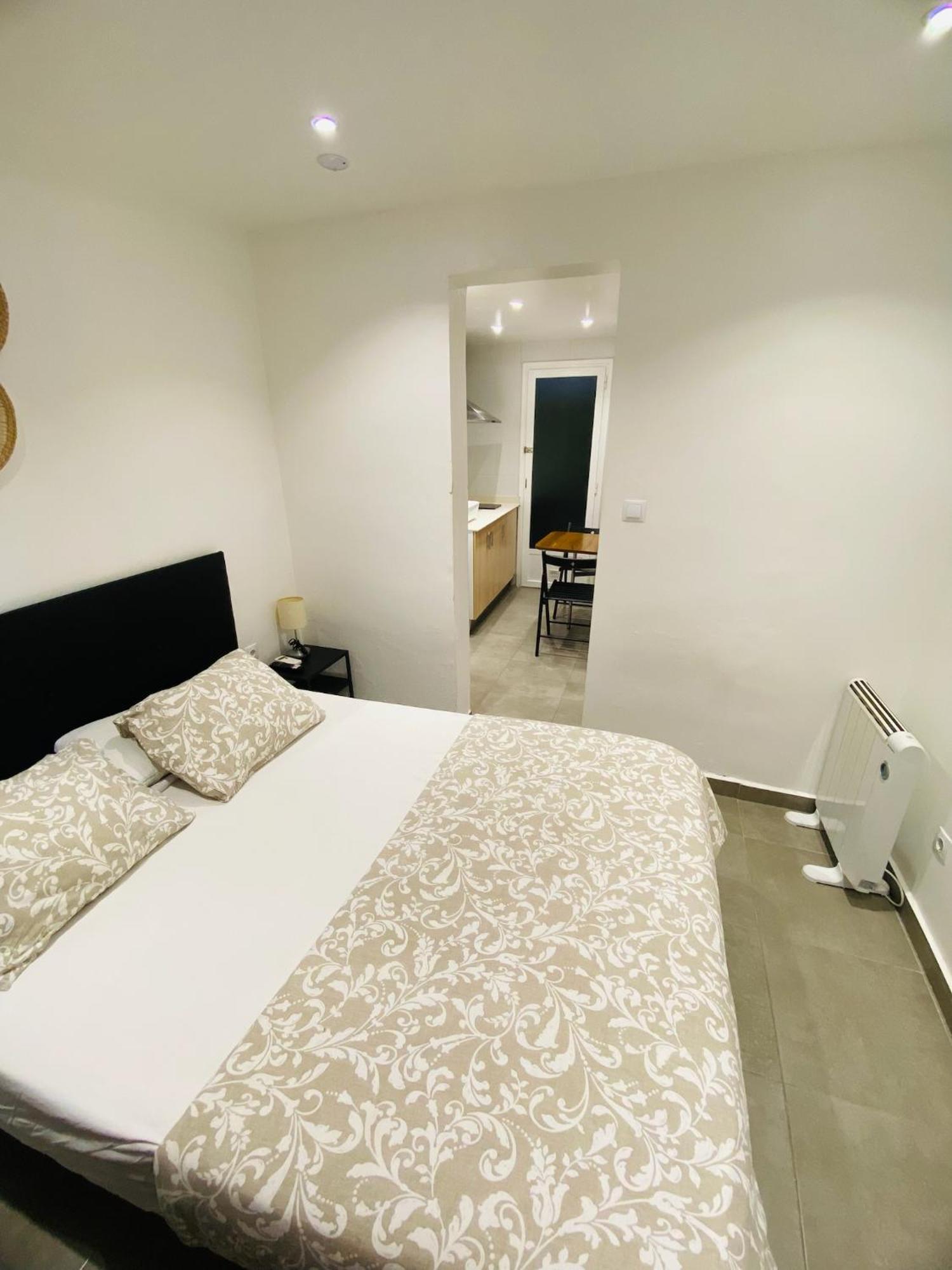 Apartamentos Con Bano Privado Frente Al Metro L5 Barcelona-Hospitalet لوسبيتاليت دي يوبريغات المظهر الخارجي الصورة